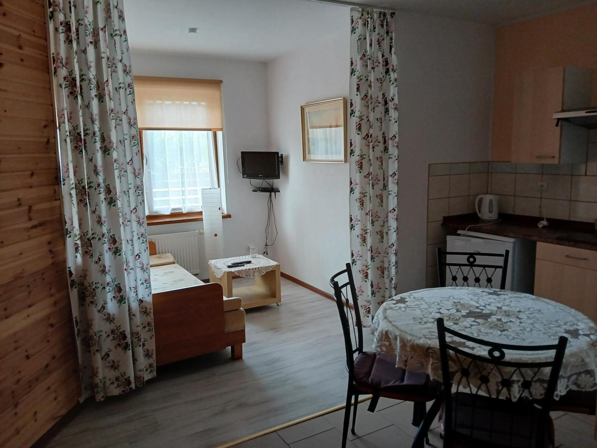 Apartamenty Jakob Rewal Exteriör bild